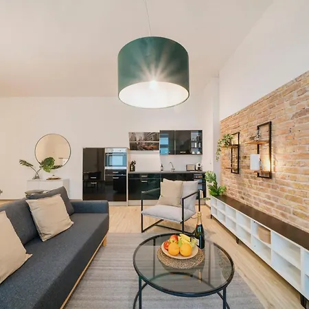 Homely Berlin - Quiet, Large Living Area, Courtyard I Supermarket